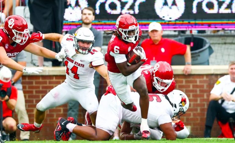  Oklahoma rises, Alabama falls in new College Football Playoff rankings