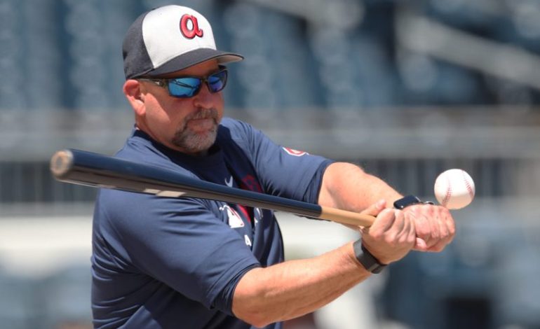  Braves keep it in house in replacing manager Brian Snitker