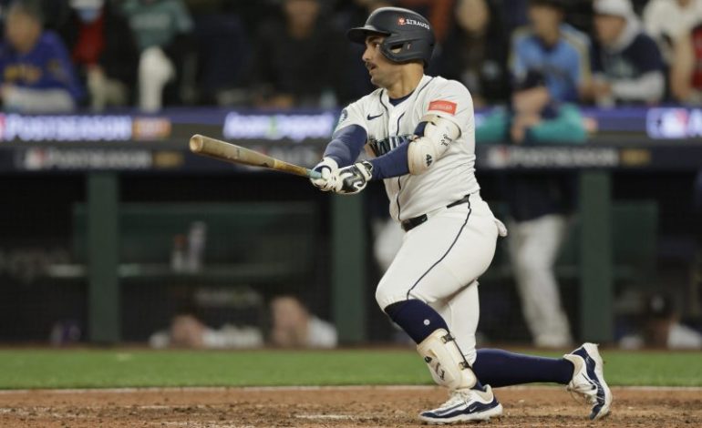  Nationals acquire top Mariners prospect for lefty reliever