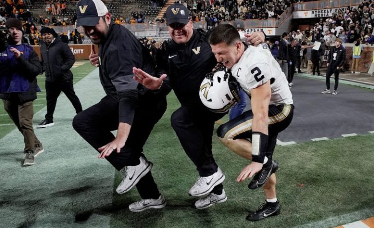  Who are 2025 Heisman Trophy finalists? Fernando Mendoza, Diego Pavia highlight group