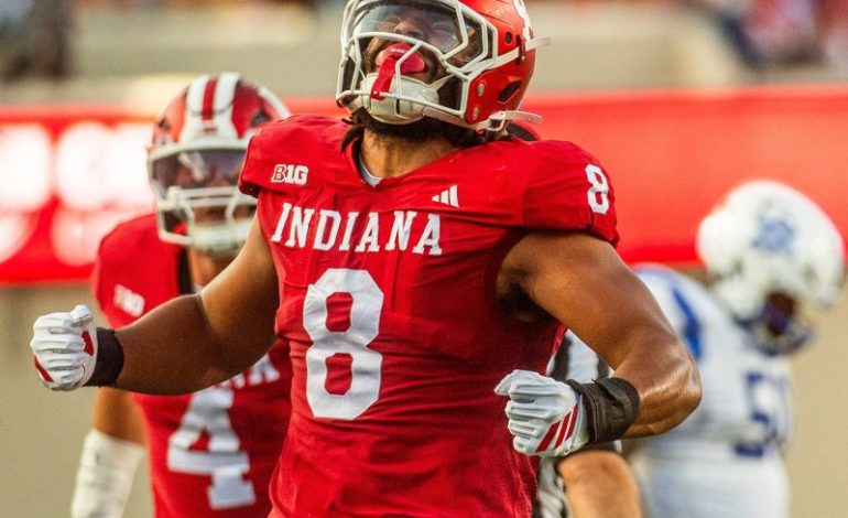  Indiana’s top pass rusher suffers ‘unbelievable’ injury after Big Ten win