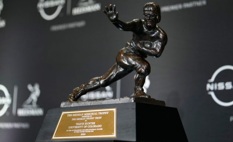  Heisman Trophy ceremony updates: Indiana’s Fernando Mendoza takes home award