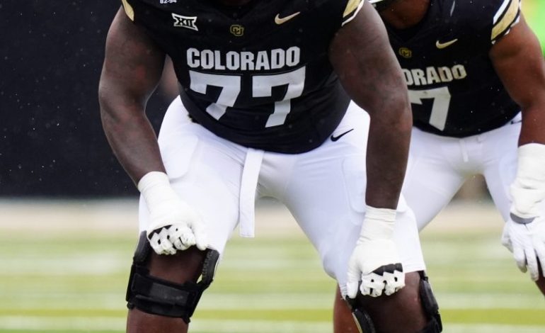  Colorado coach Deion Sanders loses elite player to transfer portal