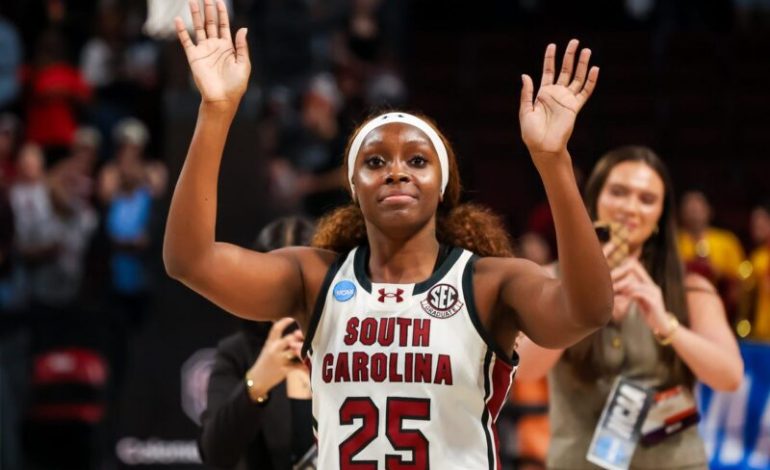  South Carolina blows by Oklahoma to advance to women’s Elite Eight: Highlights