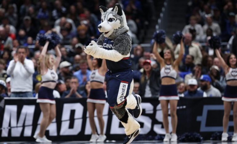  UConn basketball makes more history with men, women in Final Four