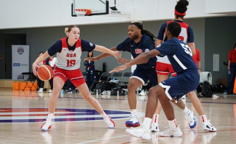  Paige Bueckers, UConn basketball alumni rooting for rare dual championships